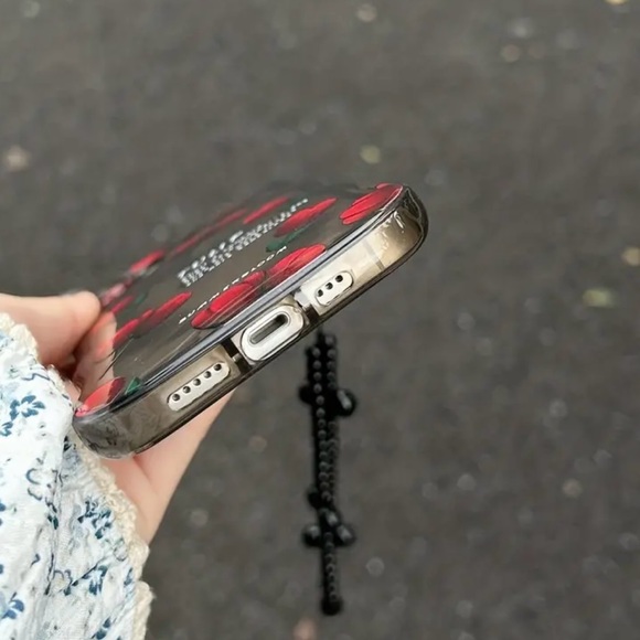 Brand New Beautiful Tulips Phone Case with Heart Lanyard for IPhone 14 Pro - Picture 12 of 12